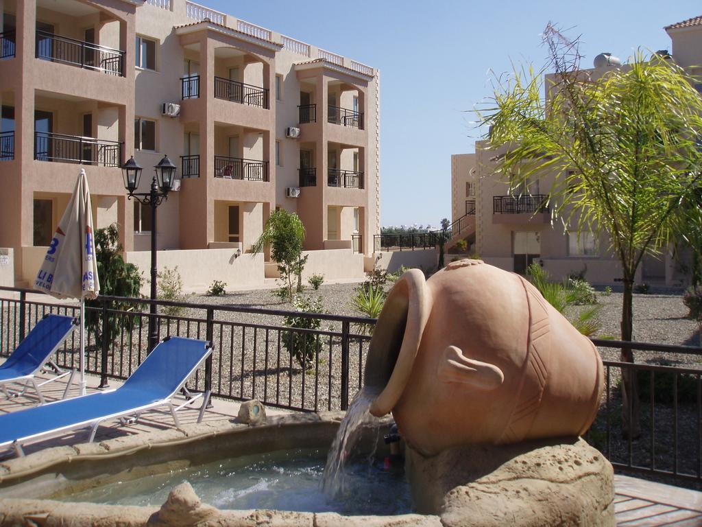 Royal Seacrest Apartments Aphrodite Hills Exterior photo