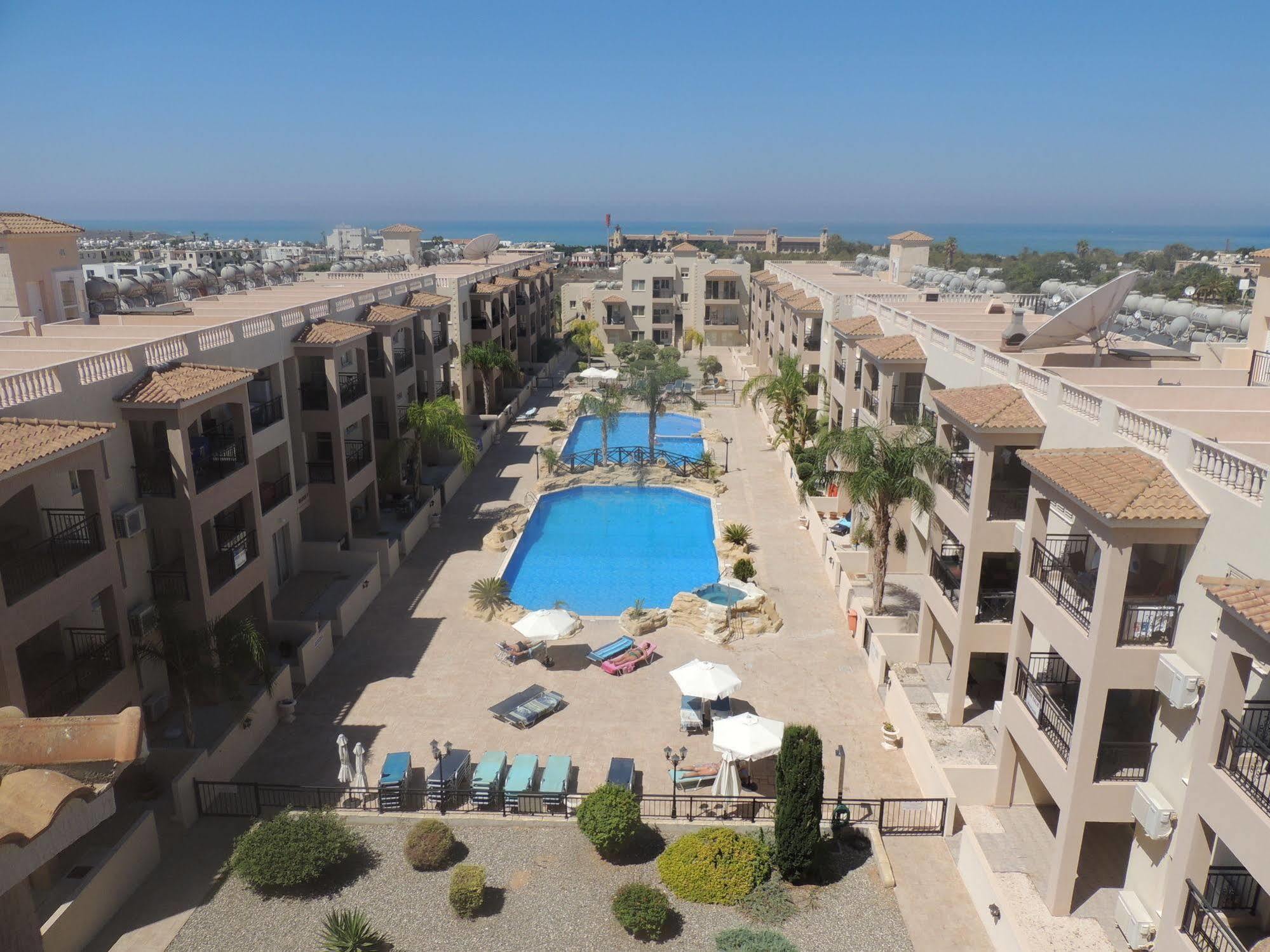 Royal Seacrest Apartments Aphrodite Hills Exterior photo